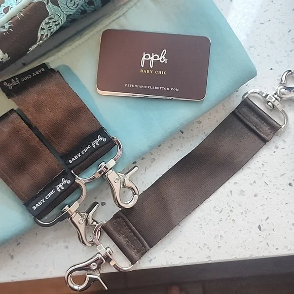 Petunia Pickle Bottom baby chic diaper bag nwot teal/brown vintage - Picture 11 of 11